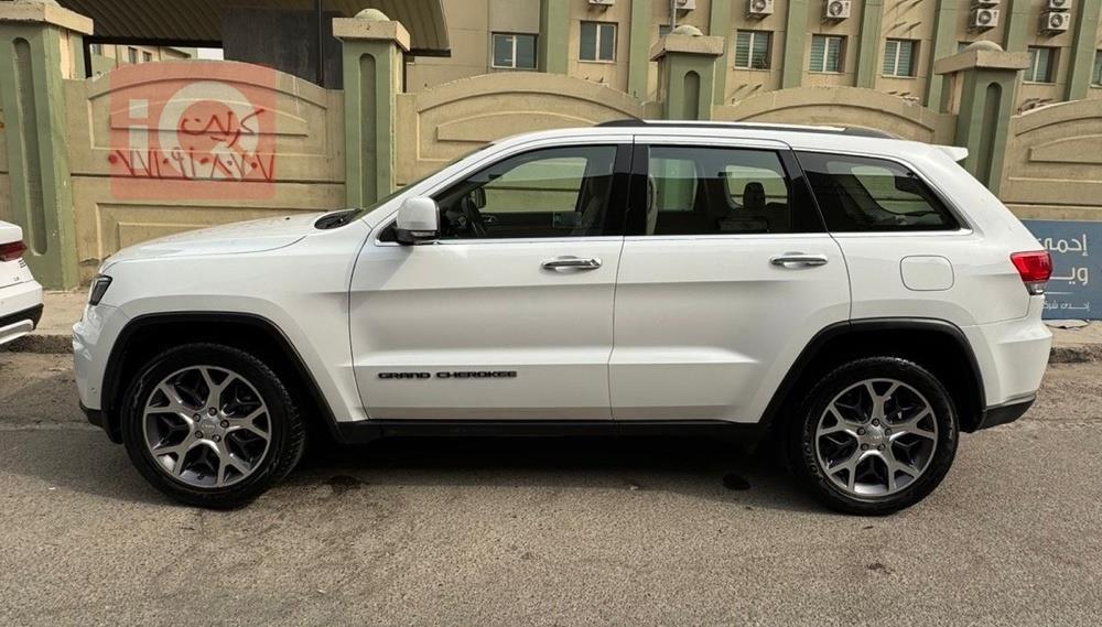 جيب جراند شيروكي